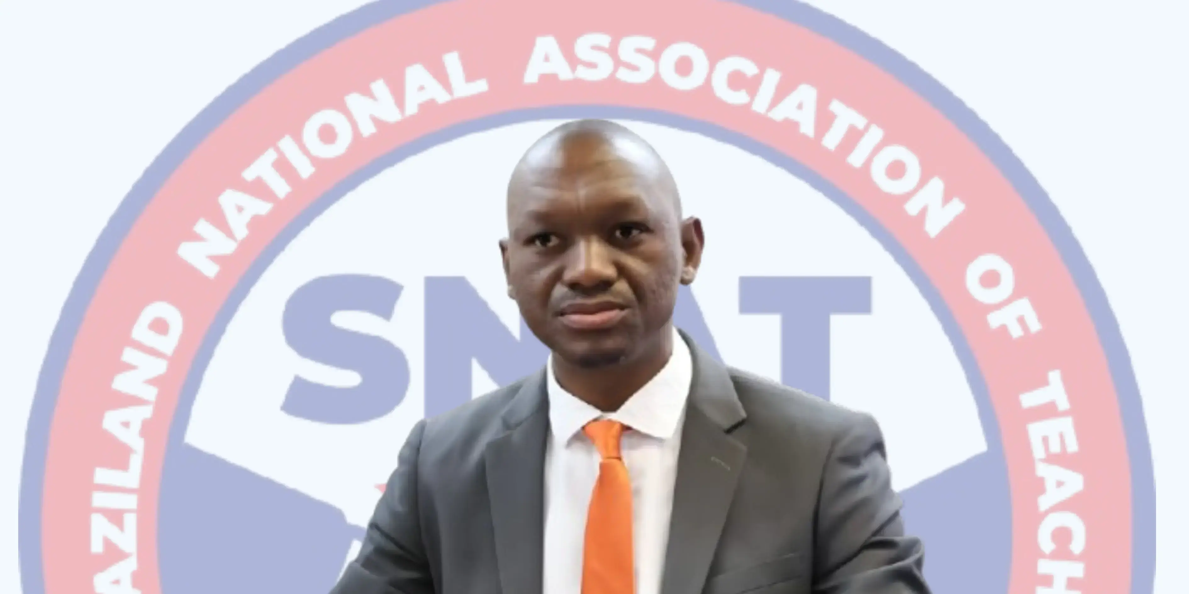 Mcolisi Motsa|Editor|+26876065972